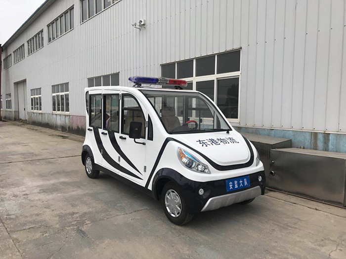 6坐封閉巡邏車